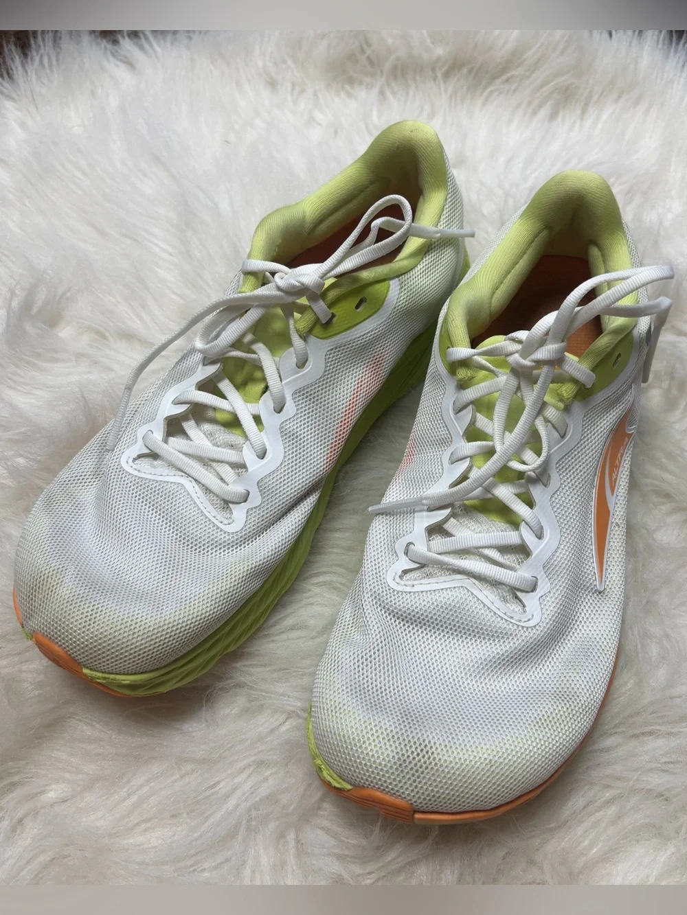Altra Women’s Rivera 3 Road Running Shoes in White, Lime, & Orange - size 9